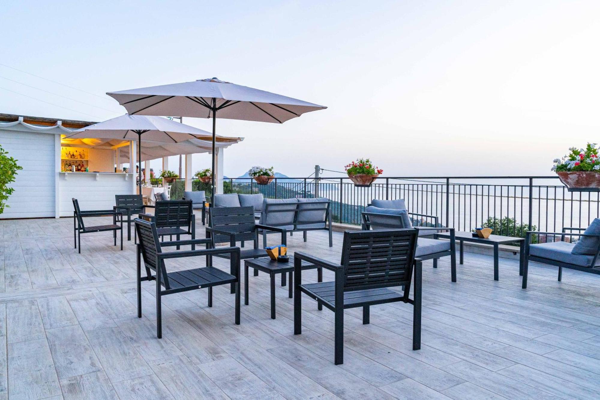 Hotel Terrazza Iride Massa Lubrense Esterno foto