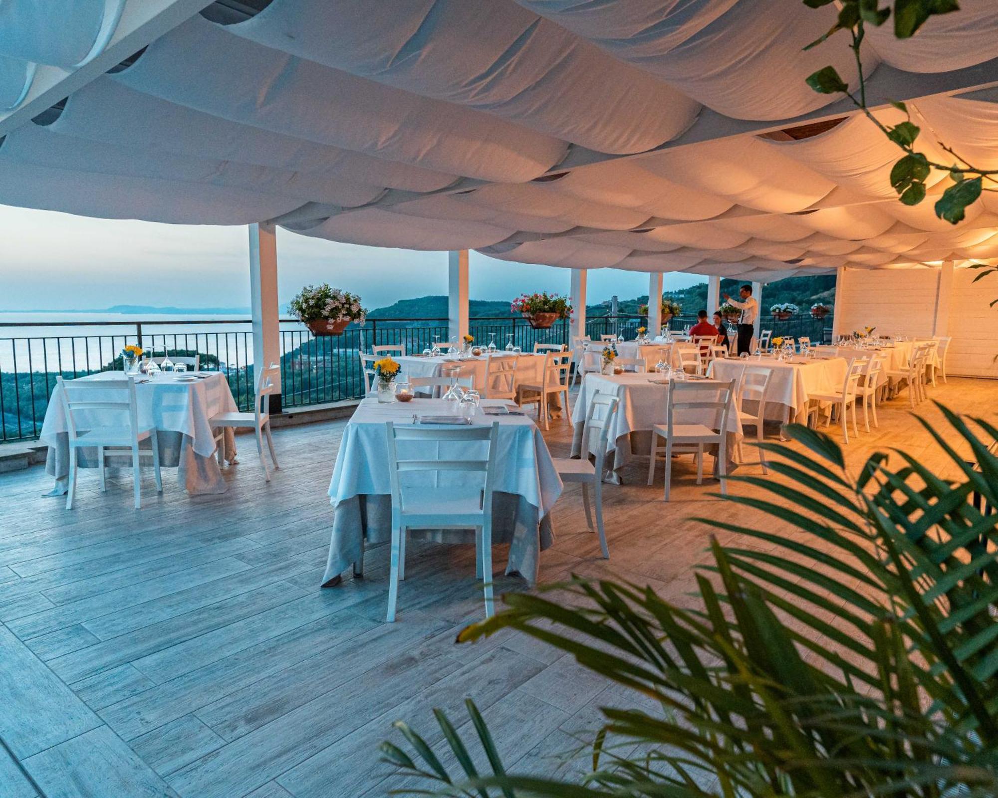 Hotel Terrazza Iride Massa Lubrense Esterno foto